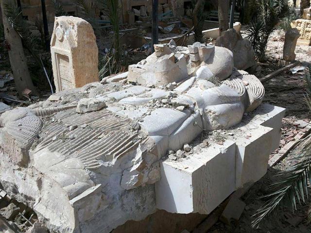 Palmyra_damaged_ar_3601729k