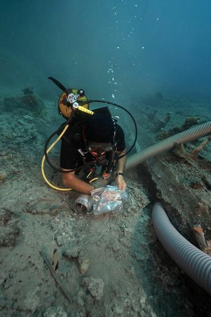 Ανασκαφή στην Τομή 1_2021 κατά μήκος της τρόπιδας του πλοίου (φωτ. Β. Τσιαΐρης)